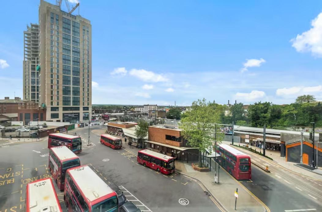 Airy 2Br Flat Delta London Dp332 Apartman Croydon Kültér fotó